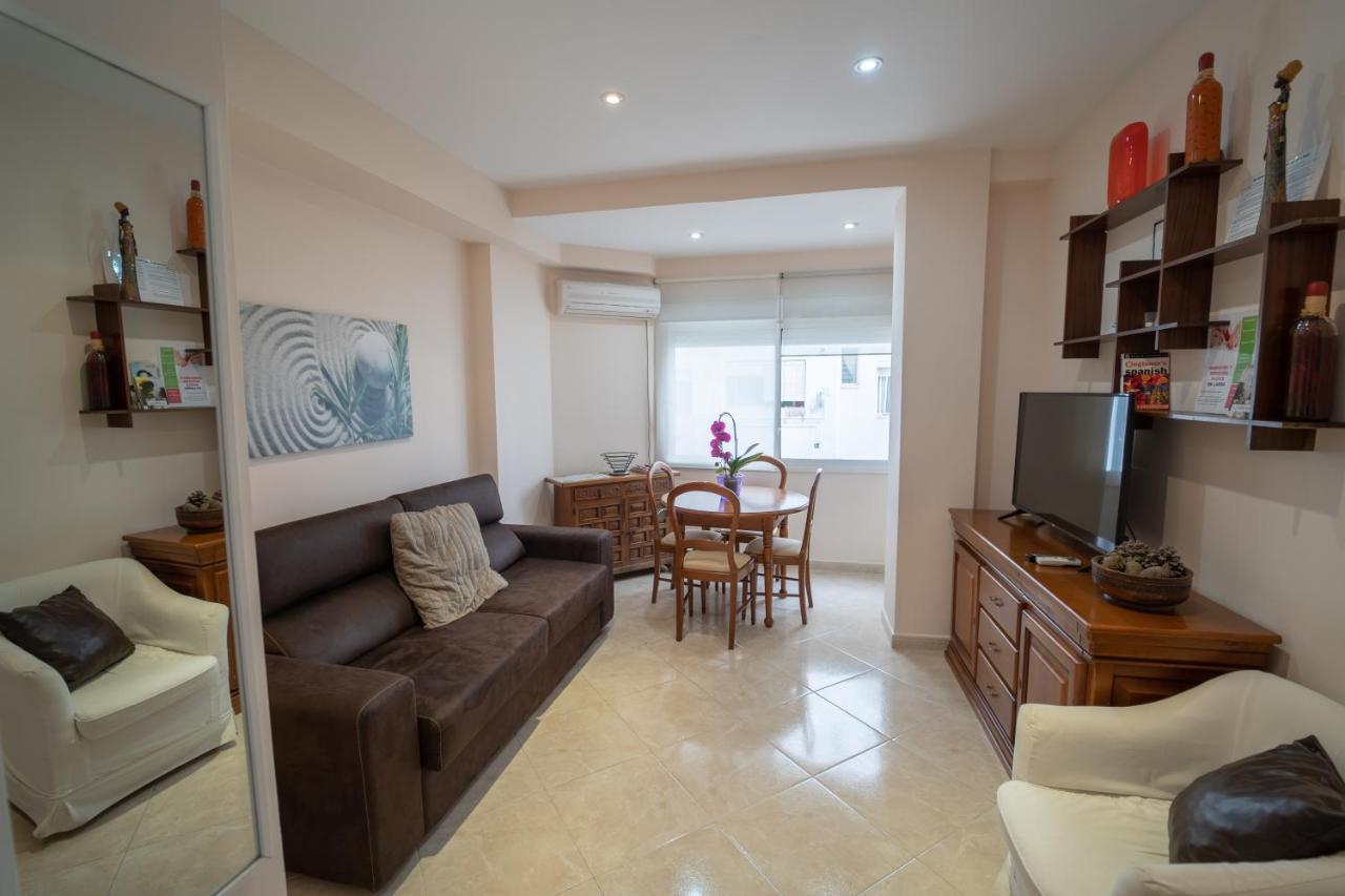 Apartmán Larra Nervion Subway Tranvia Sevilla Exteriér fotografie