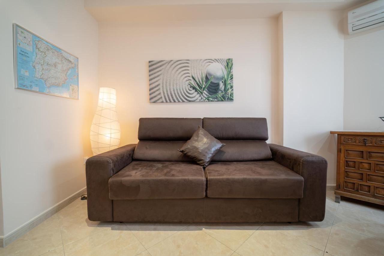 Apartmán Larra Nervion Subway Tranvia Sevilla Exteriér fotografie